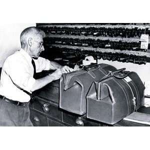  Vintage Art Baggage Claim, Philadelphia, PA   08292 5 