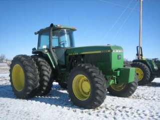1992 John Deere 4960 Tractor  