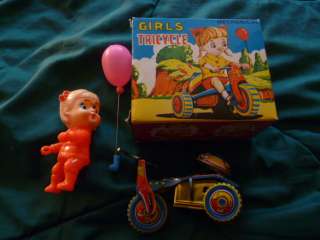   JAPAN BOXED GIRL ON TRICYCLE WORKING WIND UP TIN LITHO TOY HERO TOY
