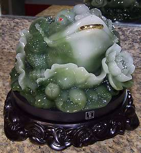 Flower Frog Good Luck Coin Statue Man Made Green Jade  