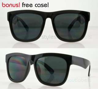 Listing for 1 pair of these super chic and stylish Large Wayfarer 