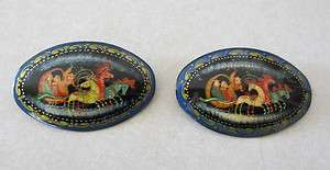   Russian Lacquer Pins w Traditional Winter Trojka Horses Design  