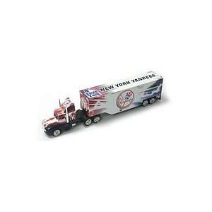   MLB 1:87 Scale Tractor Trailer   New York Yankees: Sports & Outdoors