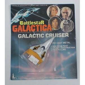  B1 BATTLESTAR GALACTICA YELLOW DIE CAST SHIP MOC 