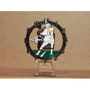  FOOTBALL PLAYER DIAL DESK CLOCK 