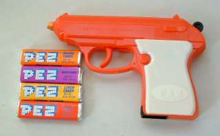 PEZ RED CANDY SHOOTER TOY GUN BEAUTIFUL CONDITION  