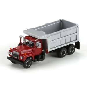  HO RTR Mack R Dump Truck, Maroon ATH93129 Toys & Games