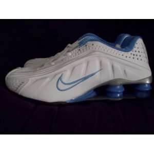 Womens Nike Shox R4 Sneakers White And Blue Size 7  