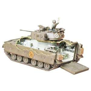   Bradley Infantry Fighting Vehicle w/Figure 1/35 Tamiya Toys & Games