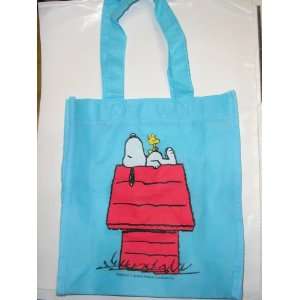  Peanuts Snoopy Gift Tote Bag ~ Light Blue: Toys & Games