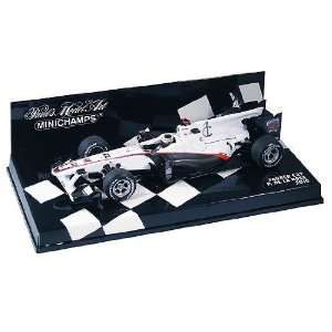   P410100022 2010 Sauber Motorsport C29, De La Rosa: Toys & Games