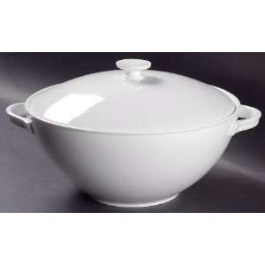  Villeroy & Boch Anmut Tureen with Lid, Fine China 