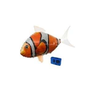  Flying Fish   Clown Fish: Toys & Games