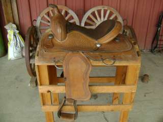 15 VINTAGE CLOSE CONTACT WESTERN LEATHER HORSE SADDLE USED GREAT 