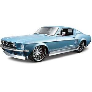  Maisto AS 1967 Ford Mustang GTA Fastback Toys & Games