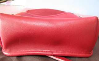 AUTHENTIC COACH RED LEATHER SHOULDER BAG  