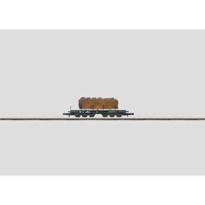  2012 DB Heavy Duty Flat Car with a Load (Z Scale): Toys 