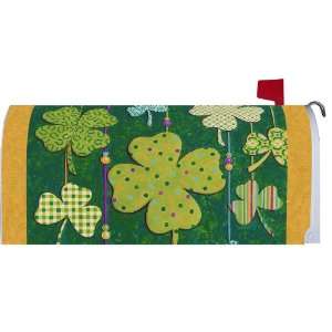   Shamrocks Happy St. Pats Day Magnetic Mailbox Wrap Cover: Home