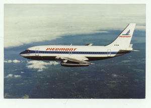 AIRLINE ISSUED POSTCARD PIEDMONT AIRLINES BOEING B 737 200  