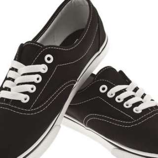   lace up silhouette metal eyelets vulcanized waffle outsole vans logo