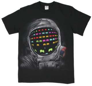 Astronaut Invader   Space Invaders T shirt  