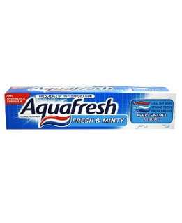 Aquafresh Fresh and Minty Toothpaste 100ml   Boots