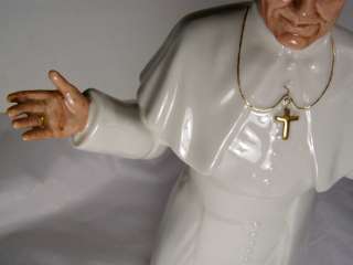 Here is a Pope John Paul (HN2888) FIGURINE made by Royal Doulton.