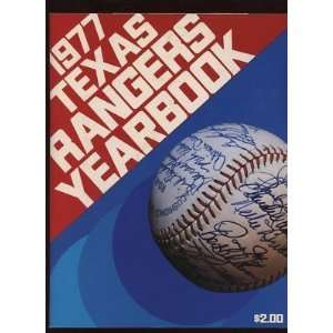   Rangers Yearbook NRMT   MLB Programs and Yearbooks: Sports & Outdoors