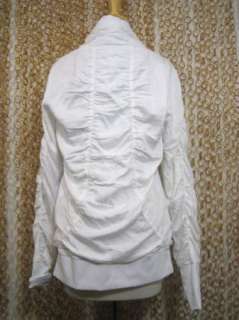 LULULEMON White Ruched Flattering Zip Up Running Jacket Womens sz 10 