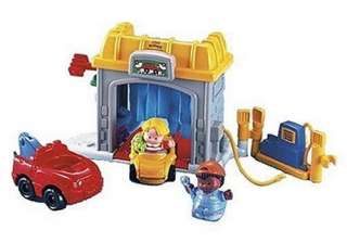 Fisher Price Little People Little People Discovering Vehicles at the 