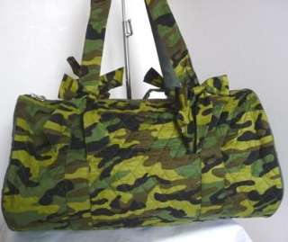 GIRLS CAMO CAMOUFLAGE GREEN BROWN BLACK DUFFLE TRAVEL SPORT GYM CARRY 