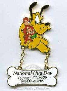 DISNEY WDW NATIONAL HUG DAY PLUTO CHIP DALE LE PIN AP  