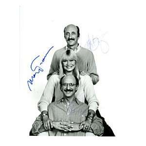 Peter Yarrow, Paul Stookey & Mary Travers Autographed / Signed Black 