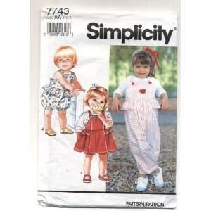  Simplicity Toddlers Overalls, Jumper and Top Sewing 